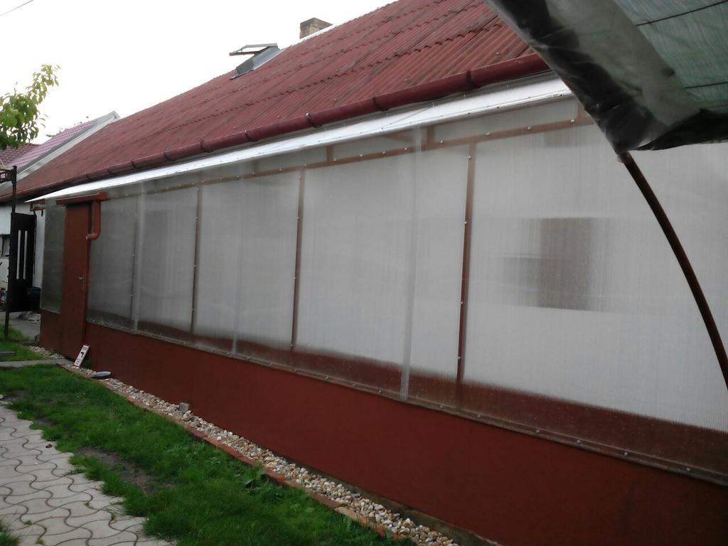 Ubytovanie Tibor Skarba Dunajská Streda المظهر الخارجي الصورة